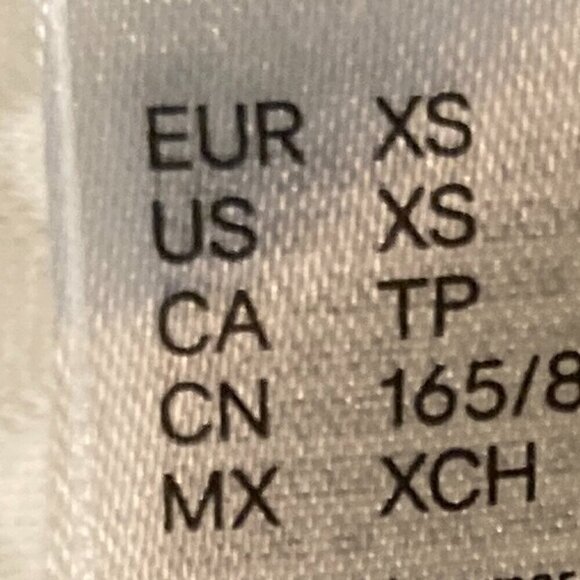 H&M SZ XS  Ivory quilted zip front sweatshirt jacket street style comfy essentia - Picture 7 of 10